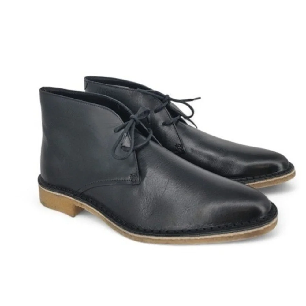 Clarks Womens 10‎ Desert Boot Leather Black Chukka Minimalist Normcore Chic EUC